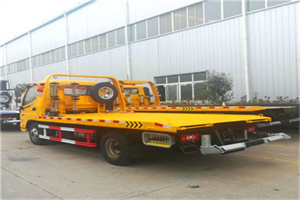 巩义附近拖车救援搭电